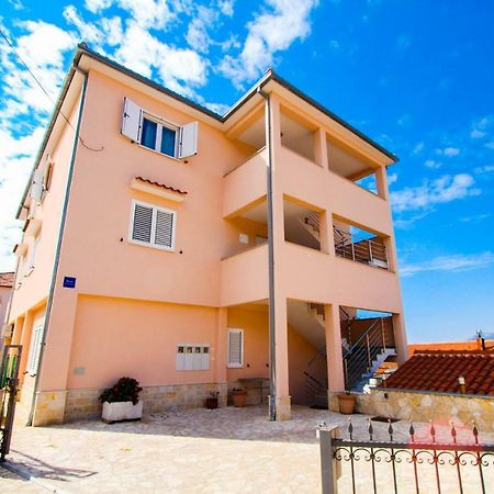 Apartments Zlatka Трогир Екстериор снимка