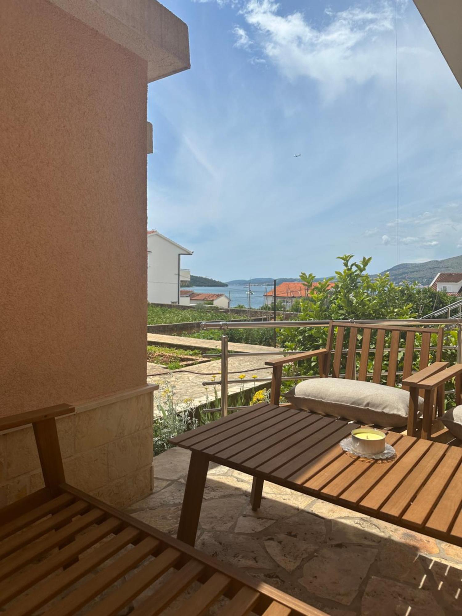 Apartments Zlatka Трогир Екстериор снимка