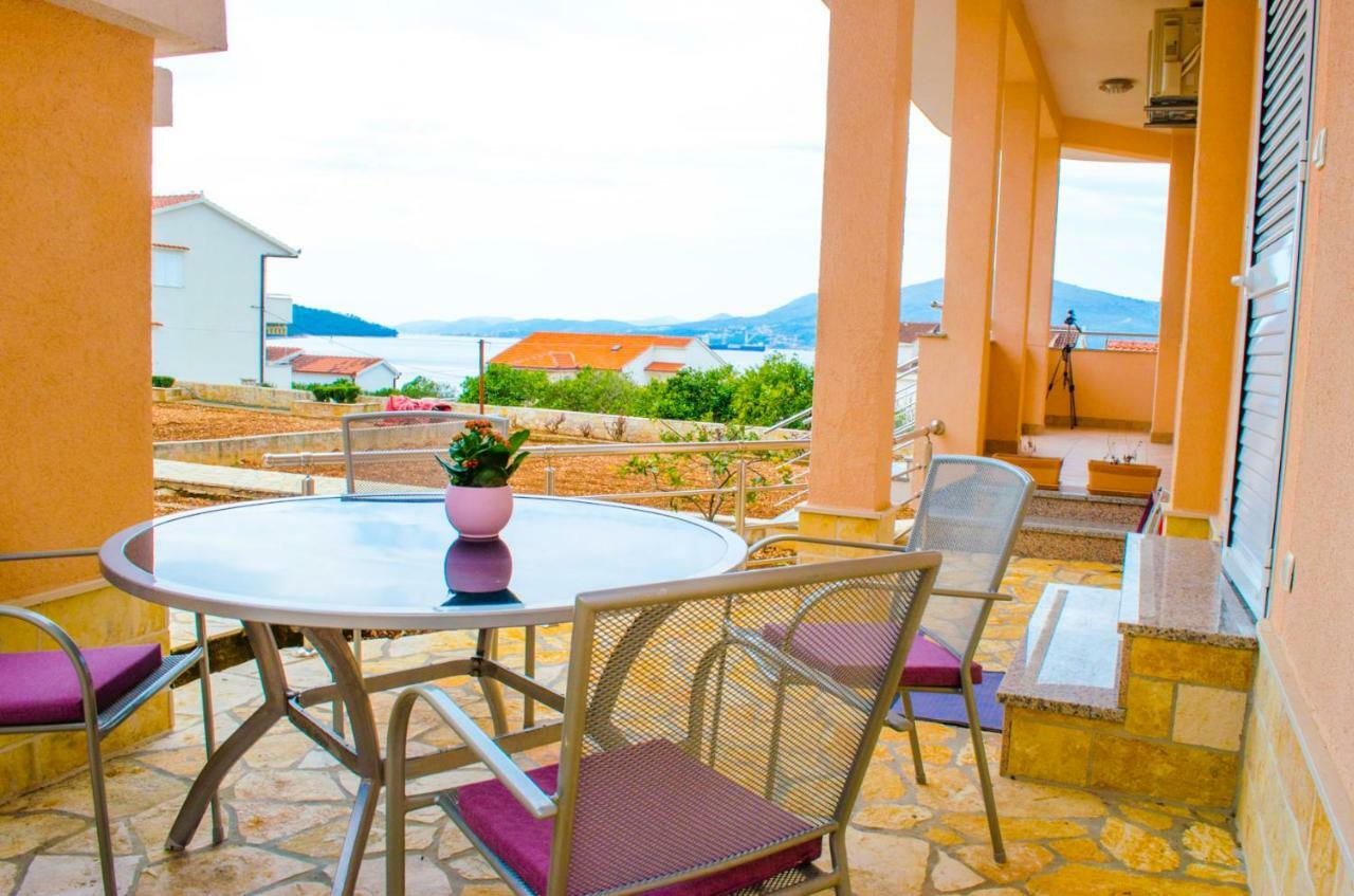 Apartments Zlatka Трогир Екстериор снимка